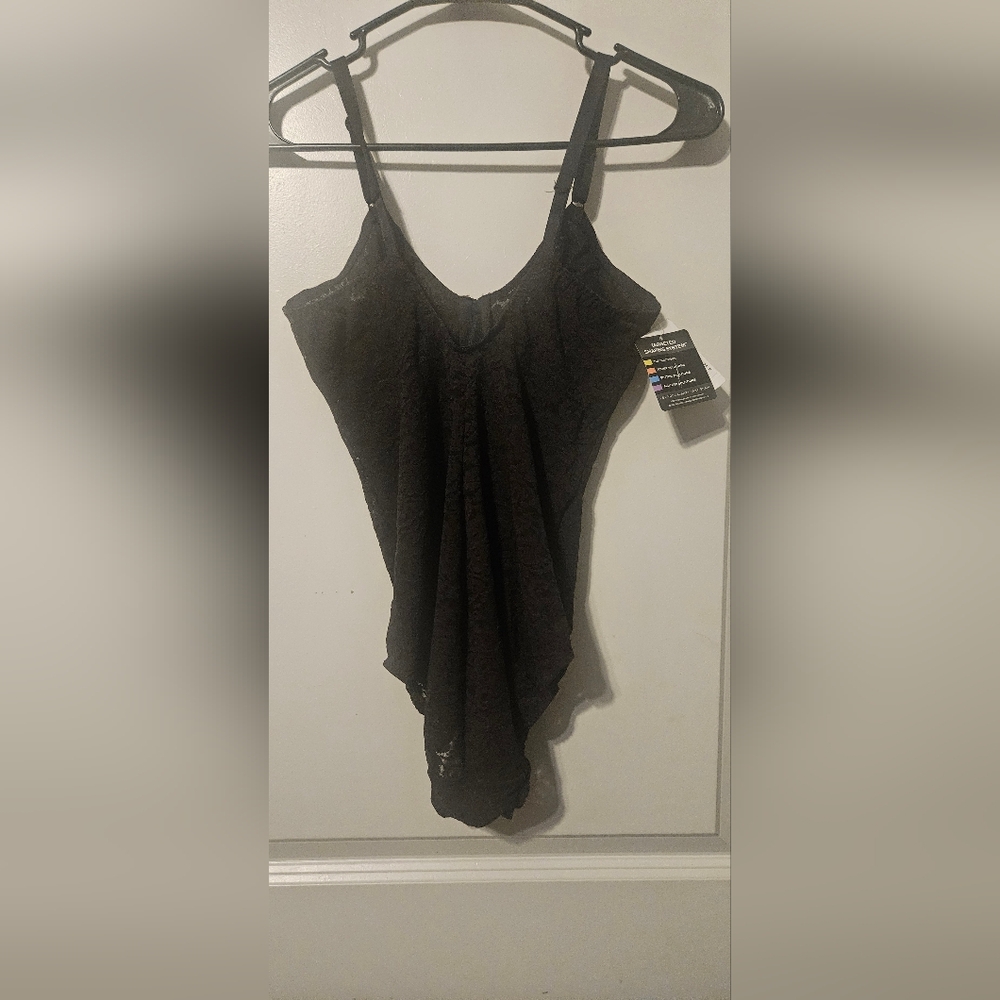 Women's 34D lace one-piece bodysuit